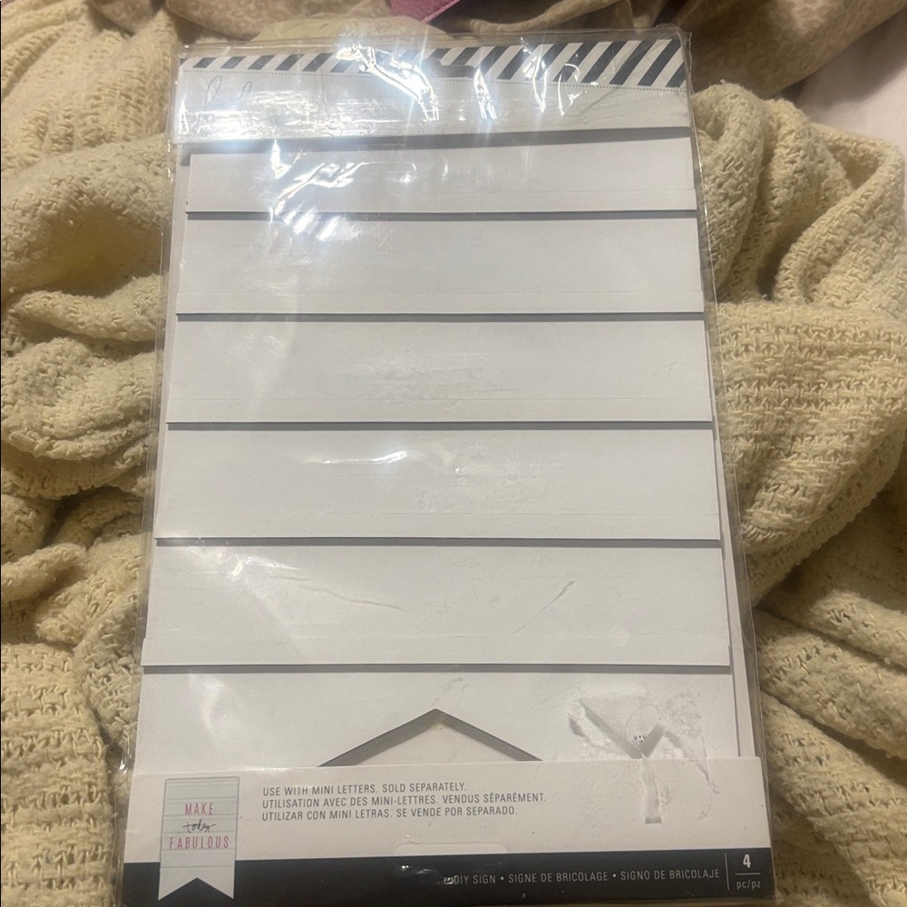 ⭐️ 5/$15 White and Black Wall Decor Sign by Make Market
